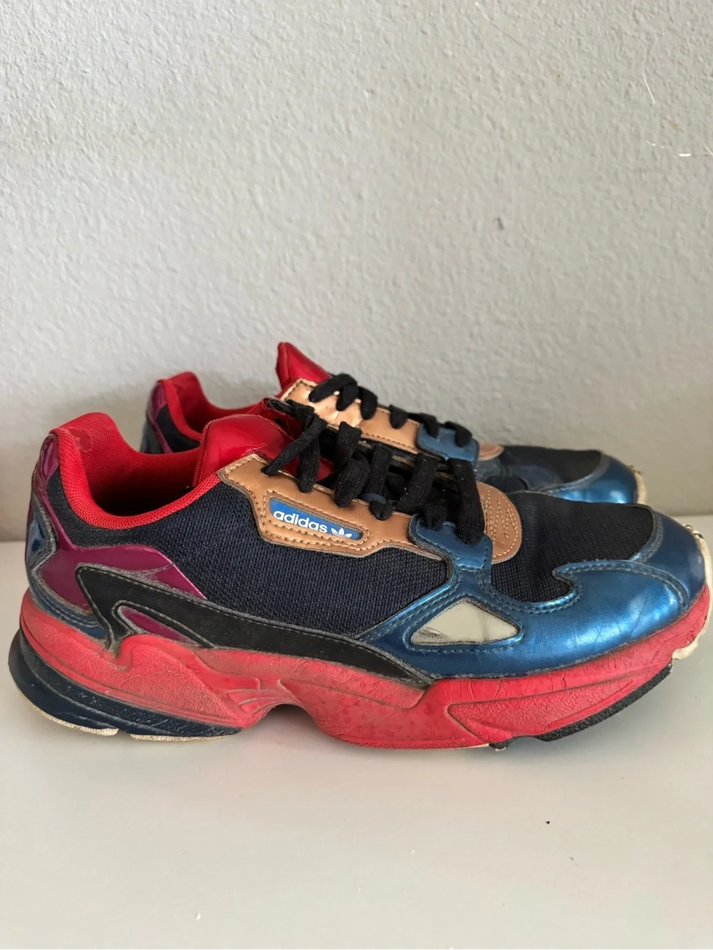 adidas women’s Black, Red, Blue Multicolor Lace-Up Sneakers